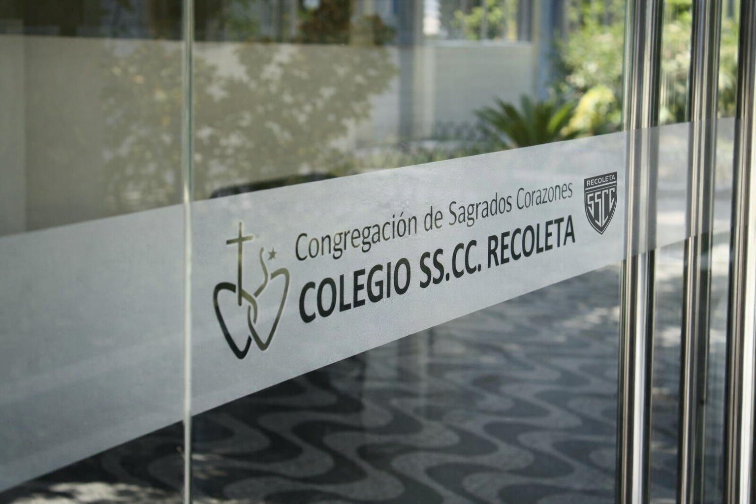 Proyecto Remodelación área de recepción y oficinas Colegio Recoleta
